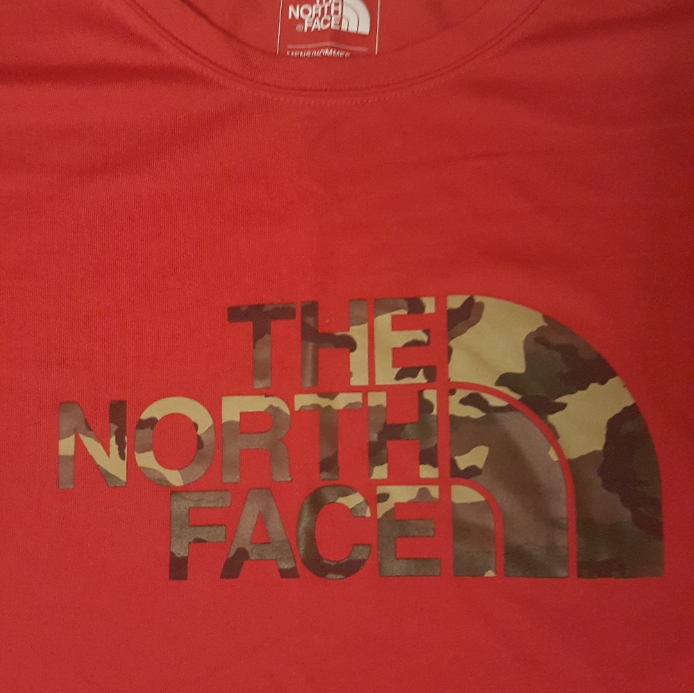 XL Flashdry North face T-shirt